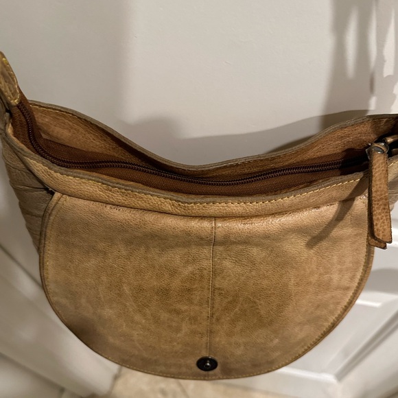 Genuine Leather Circle Flap Crossbody Bag - Picture 7 of 8